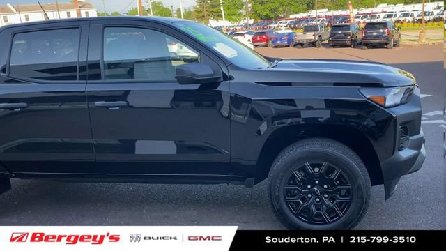 Used 2025 Chevrolet Colorado W/T w/ WT Custom Package AWD/4WD image 11