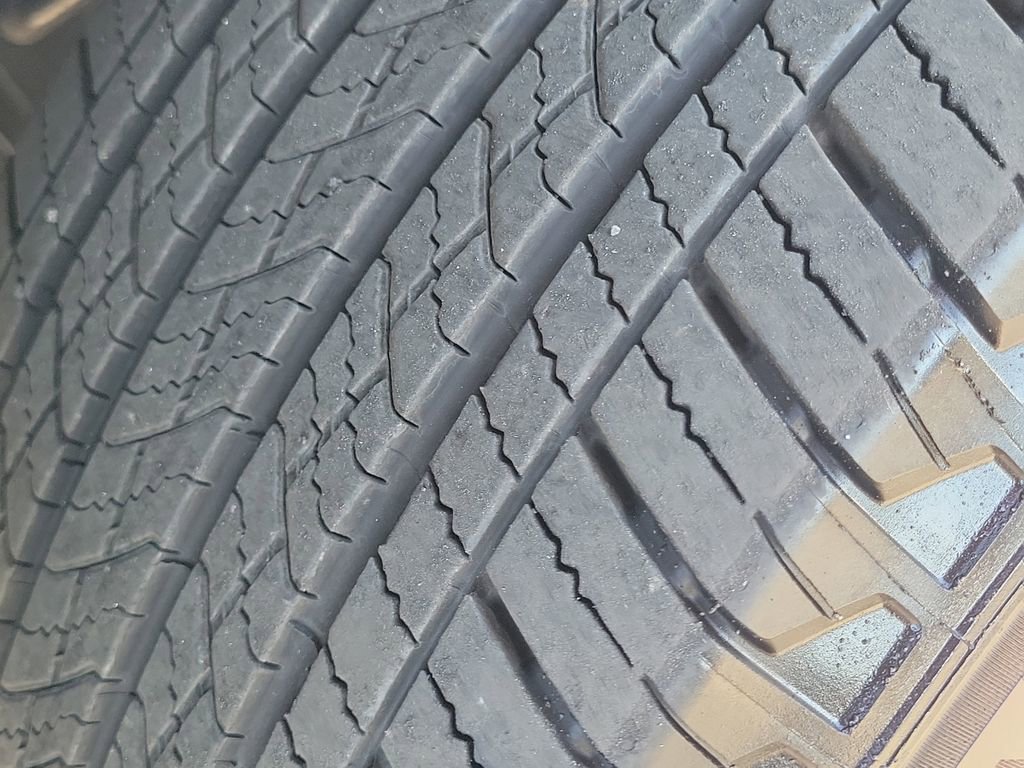 Used 2025 Chevrolet Silverado 1500 RST w/ LPO, Dark Essentials Package image 29