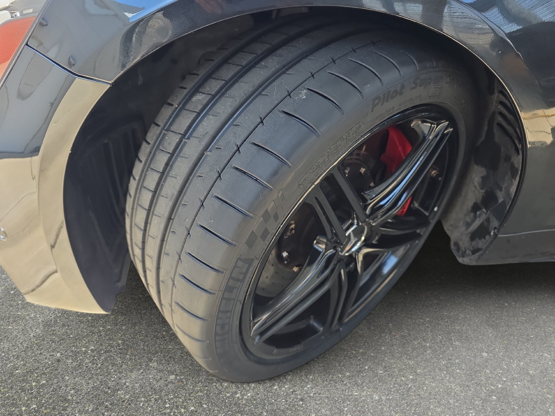 Used 2018 Mercedes-Benz AMG GT C image 28
