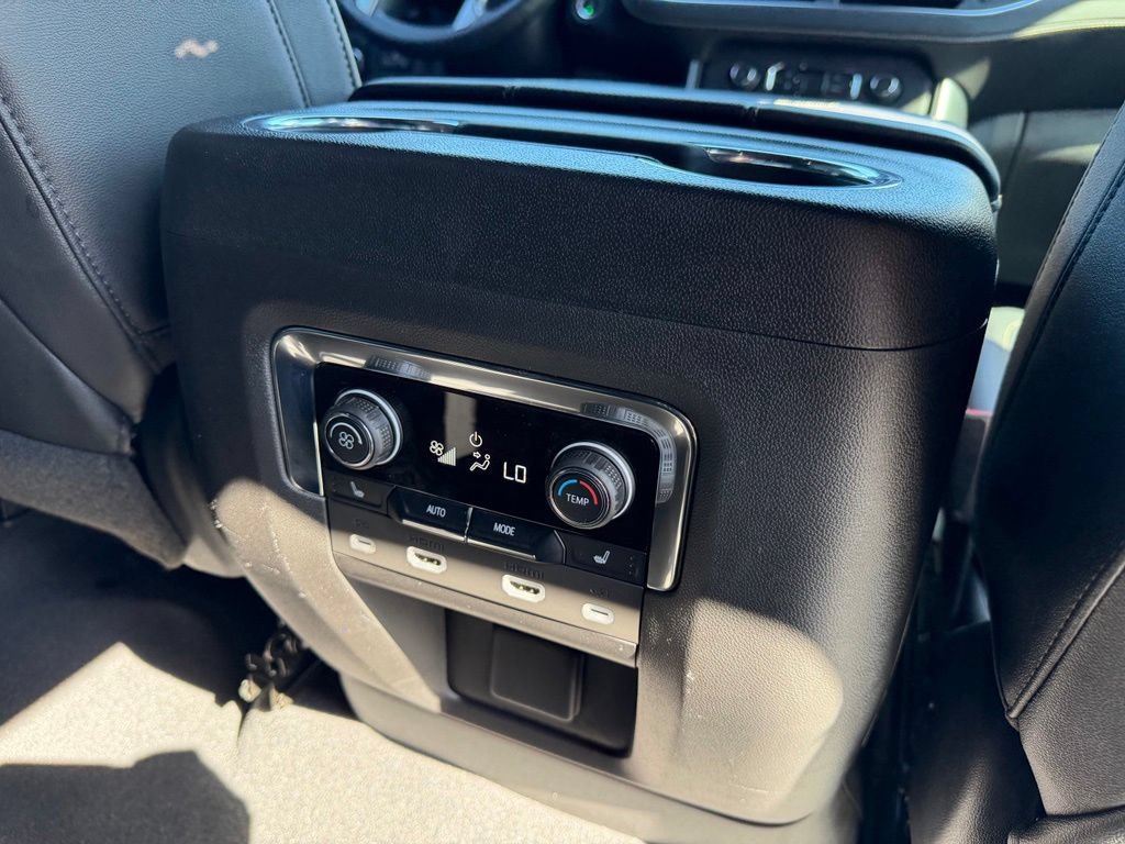 Certified 2023 Chevrolet Suburban Premier AWD/4WD image 20