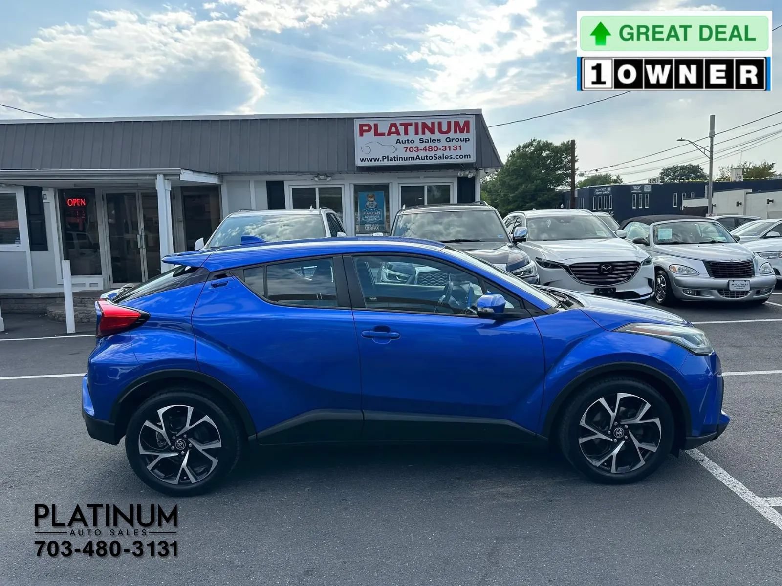 Used 2021 Toyota C-HR XLE FWD image 2