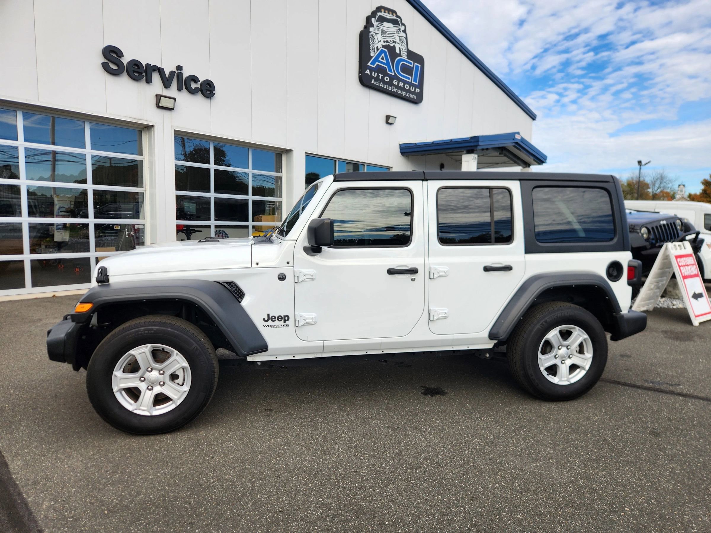 Used 2022 Jeep Wrangler Unlimited Sport image 8