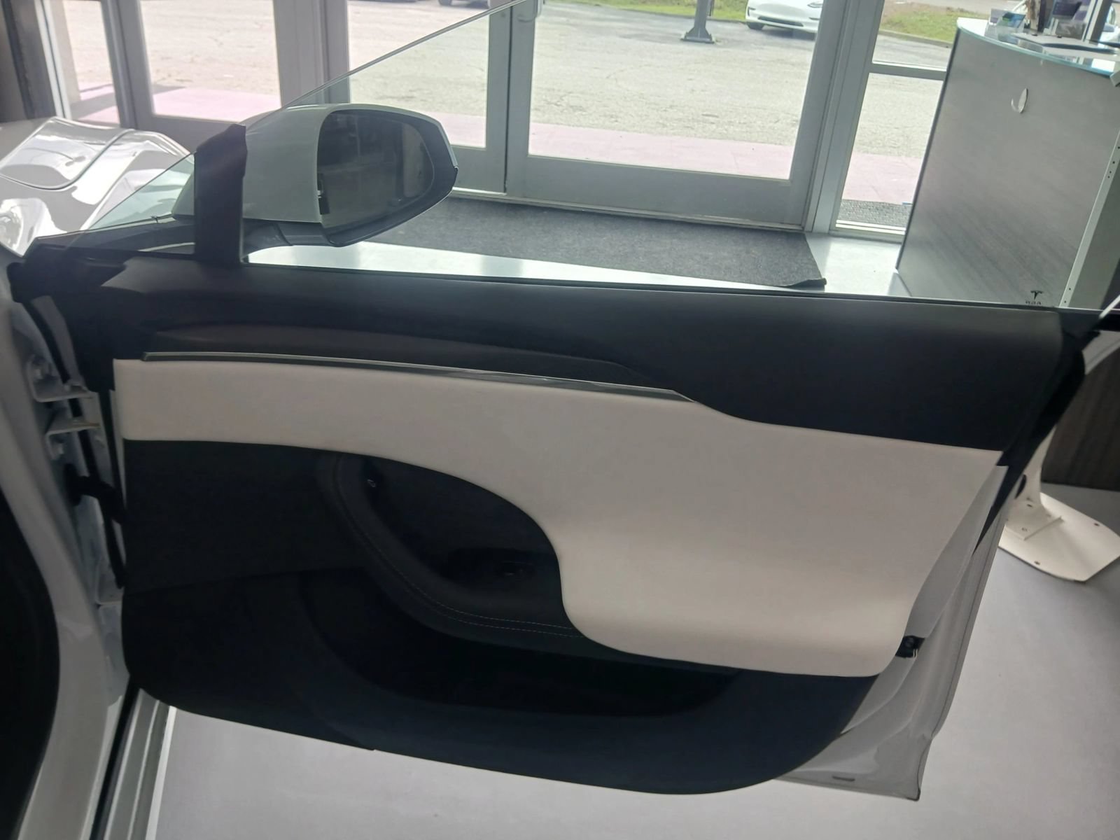 Used 2025 Tesla Model S Plaid AWD/4WD image 12