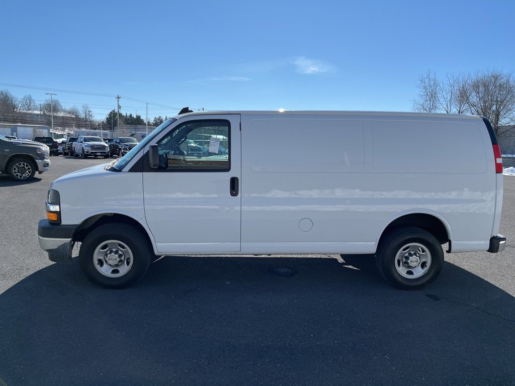 Used 2024 Chevrolet Express 2500 w/ Driver Convenience Package image 6