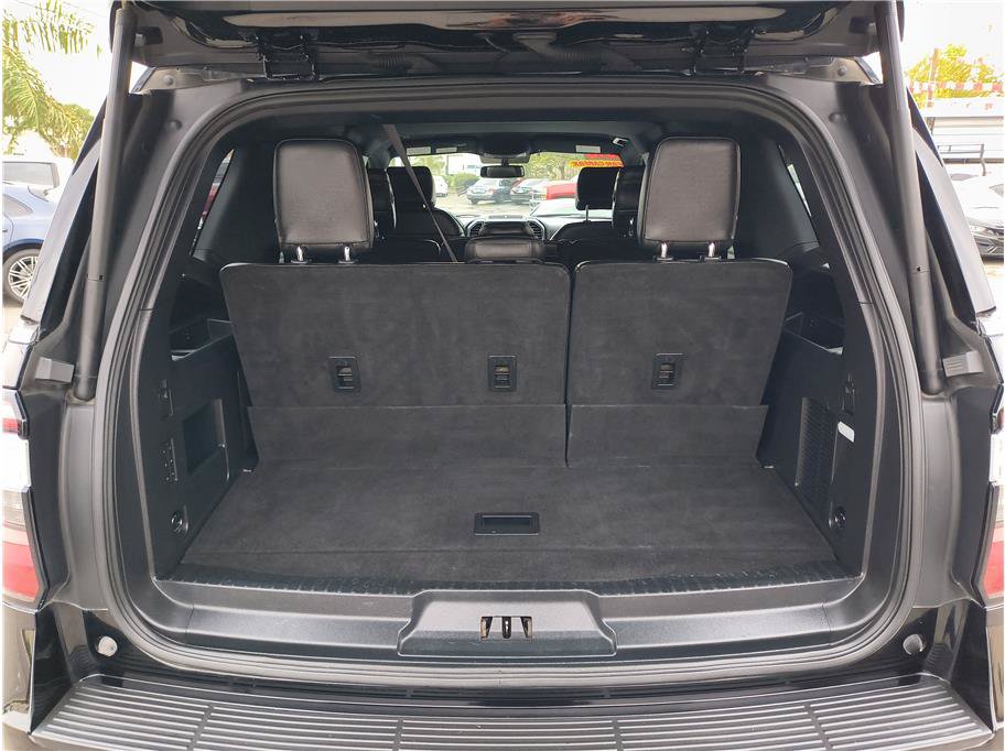 Used 2018 Ford Expedition Limited RWD image 13