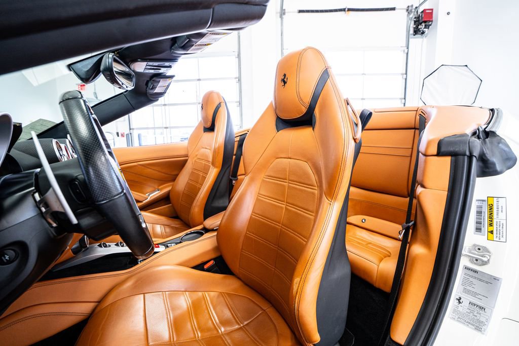 Used 2016 Ferrari California T image 42
