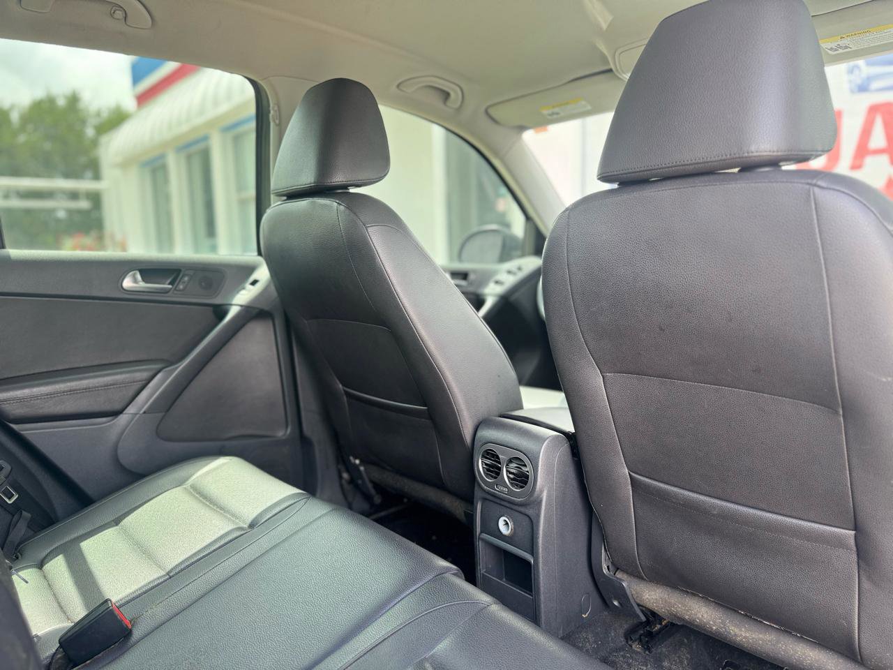 Used 2016 Volkswagen Tiguan S image 50