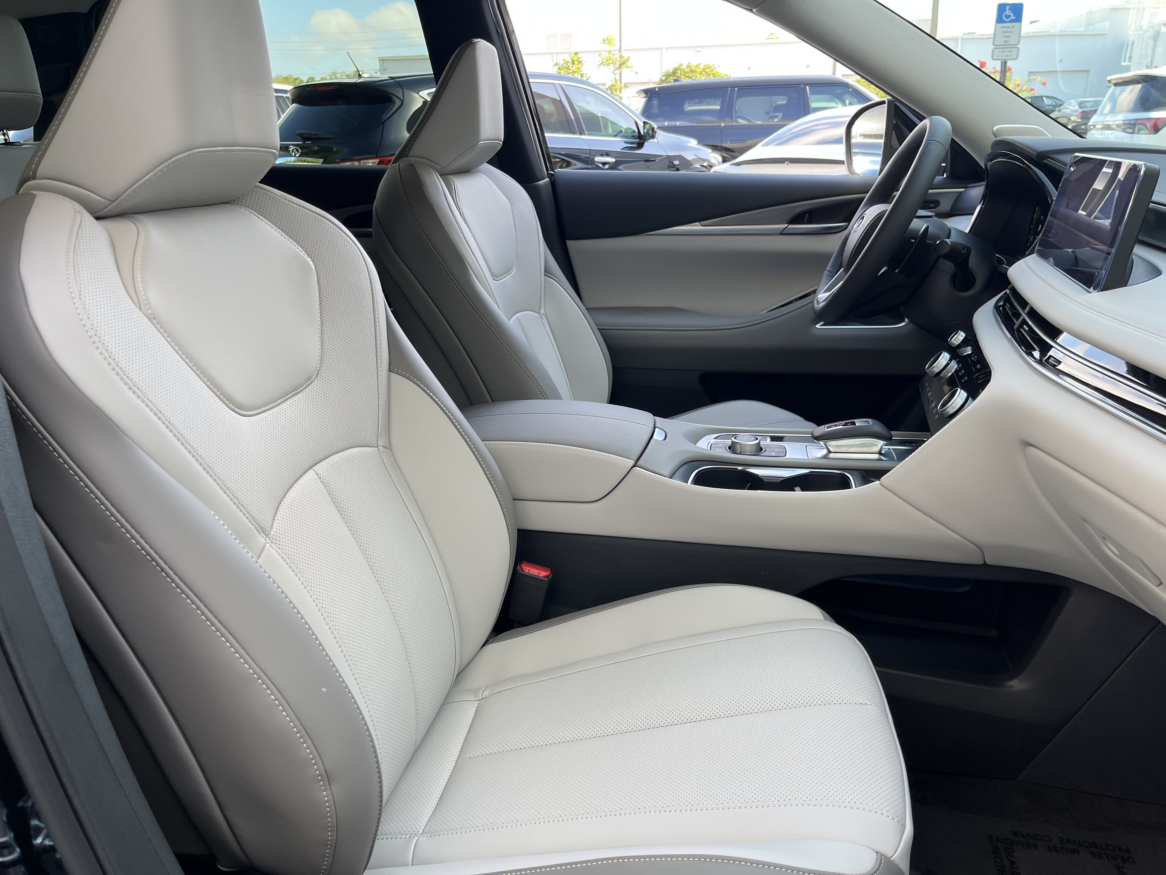 New 2027 INFINITI QX60 Luxe w/ Cargo Package FWD image 22