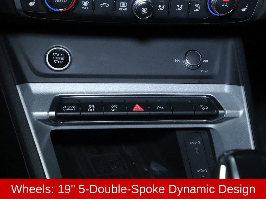 Used 2024 Audi Q3 2.0T Premium Plus w/ Premium Plus Package image 29