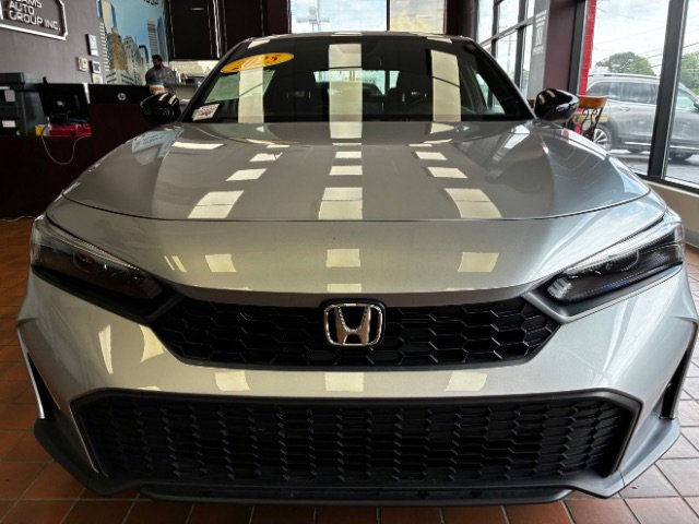 Used 2025 Honda Civic Sport image 5