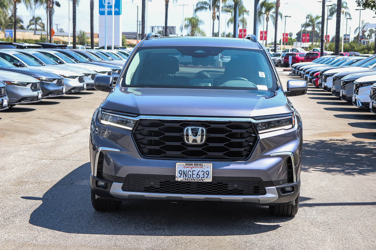 Certified 2025 Honda Pilot Touring image 2
