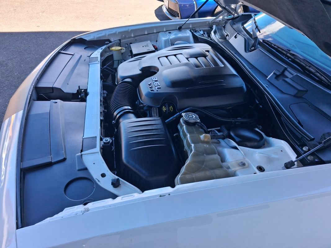Used 2019 Dodge Challenger SXT RWD image 11