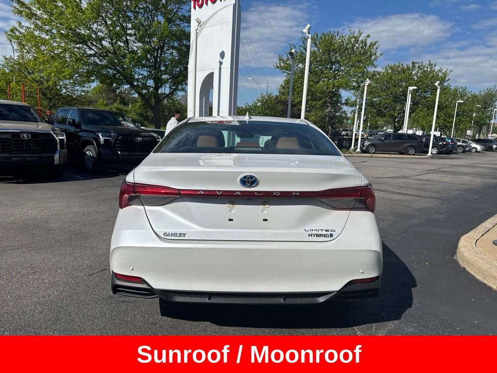 Used 2019 Toyota Avalon Limited w/ Advanced Safety Package FWD image 6