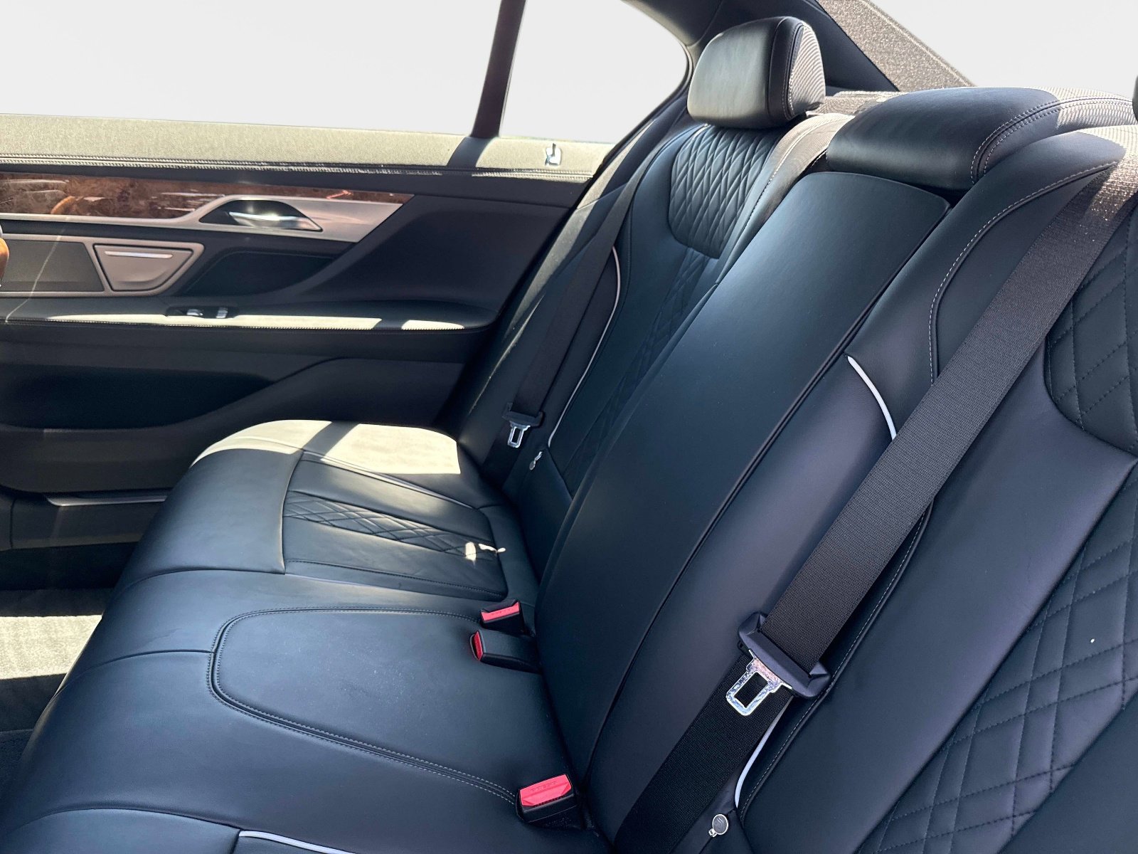 Used 2019 BMW 750i xDrive AWD/4WD image 12