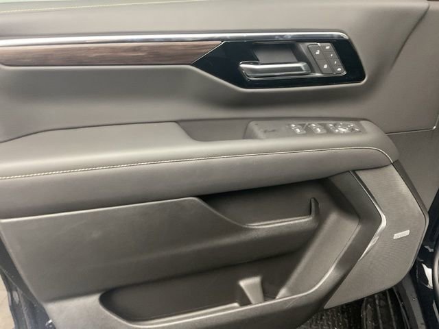 New 2026 Chevrolet Suburban Premier w/ LPO, Illumination Package image 10