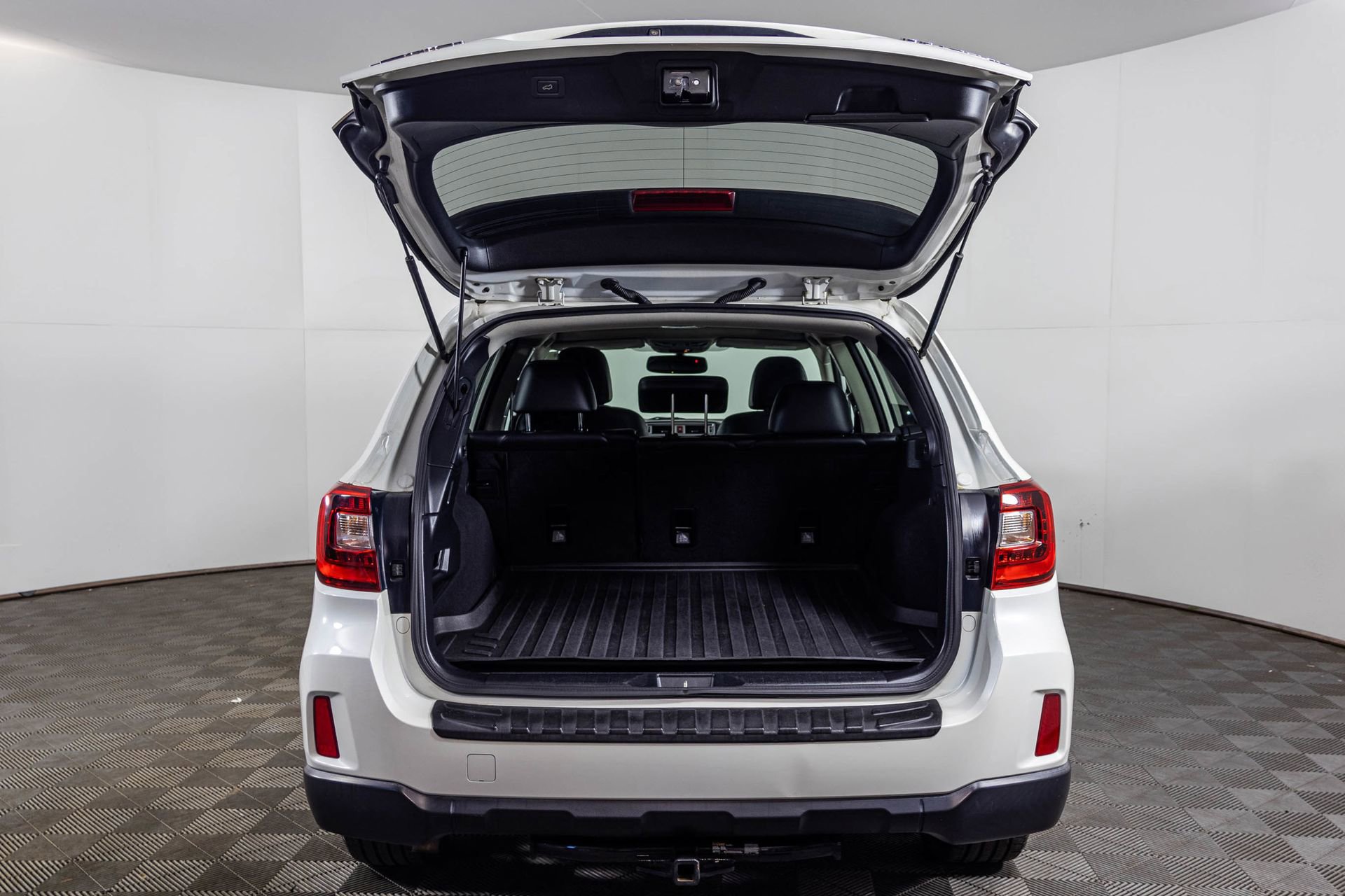 Used 2017 Subaru Outback 2.5i Limited w/ Popular Package #5 image 42