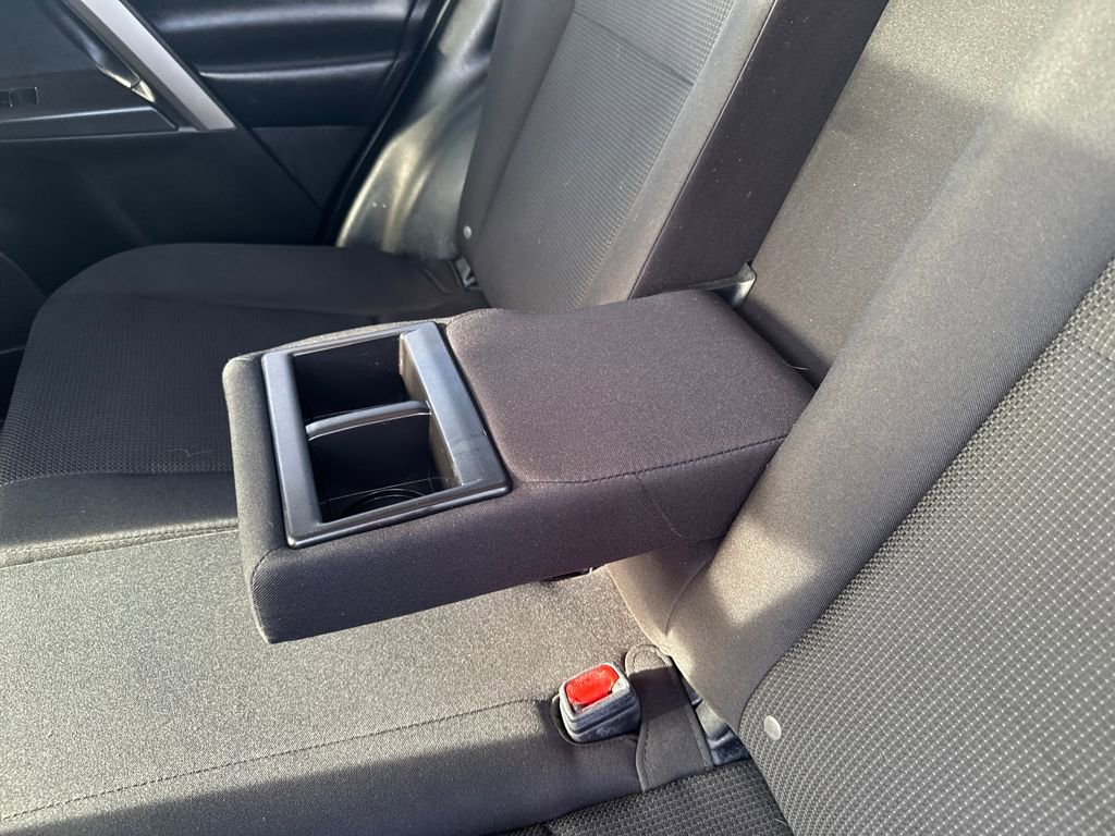 Used 2018 Toyota RAV4 XLE image 36