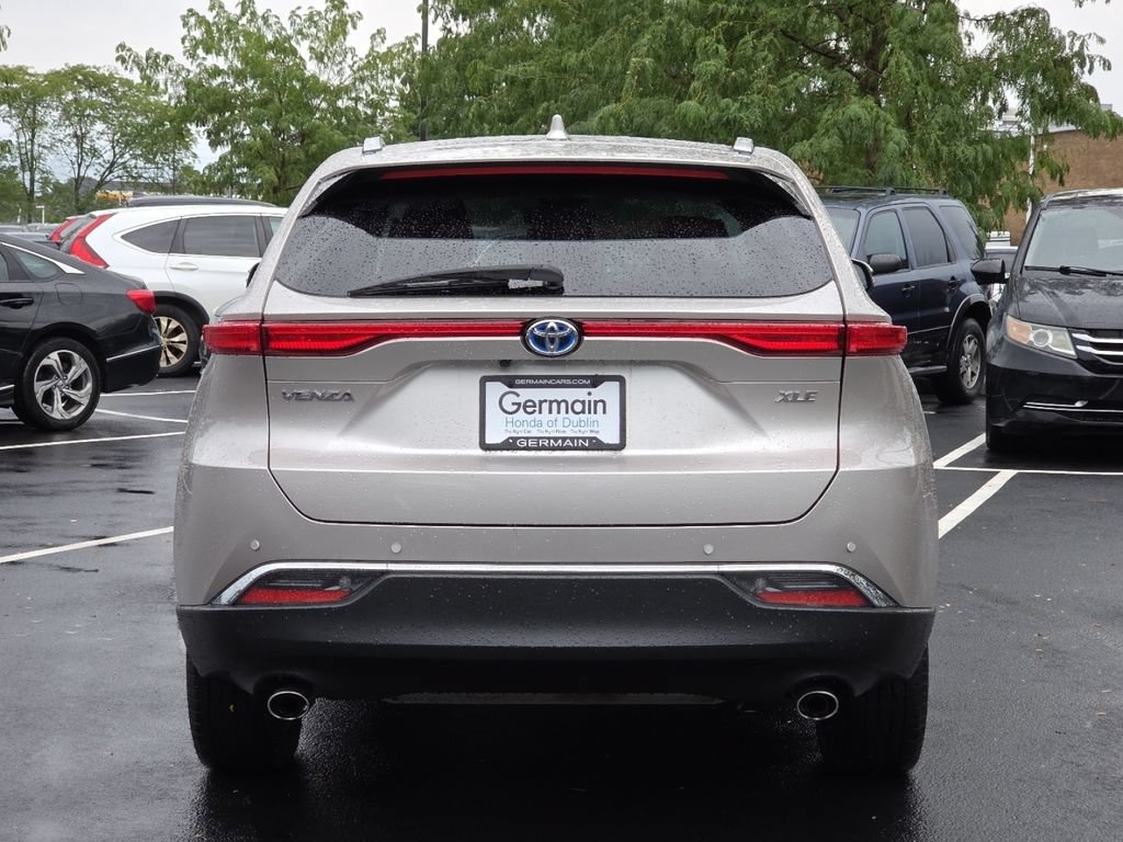 Used 2024 Toyota Venza XLE AWD/4WD image 21