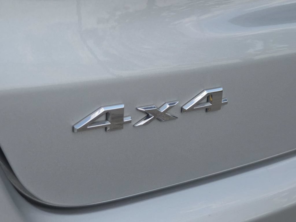 Used 2025 Jeep Compass Limited AWD/4WD image 9