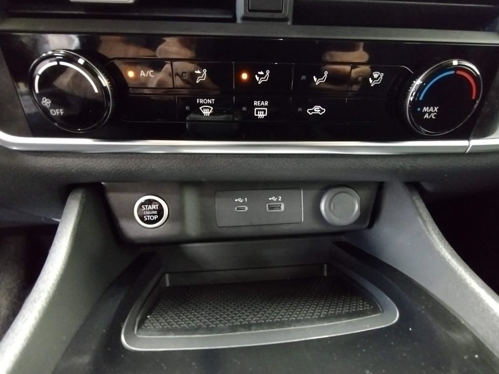 Used 2023 Nissan Rogue S AWD/4WD image 28