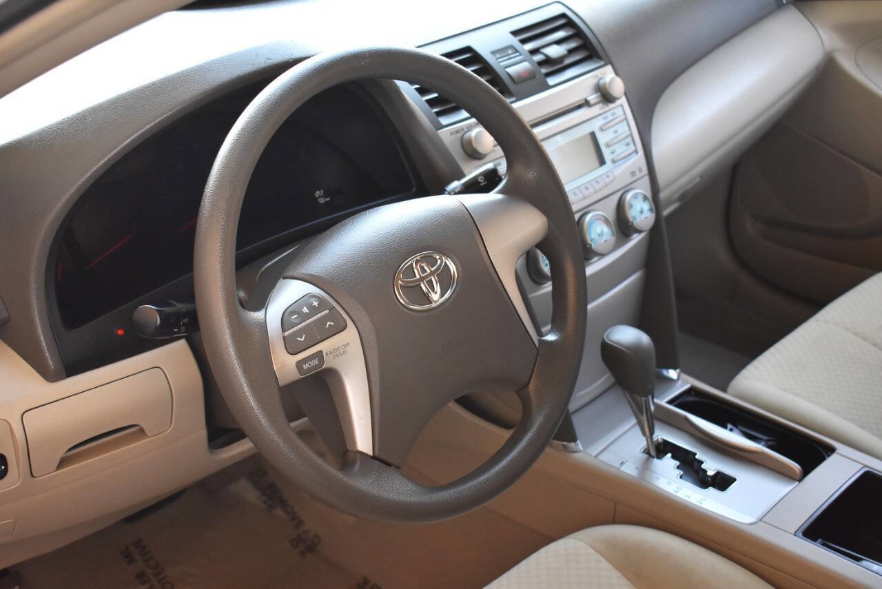 Used 2007 Toyota Camry LE image 28