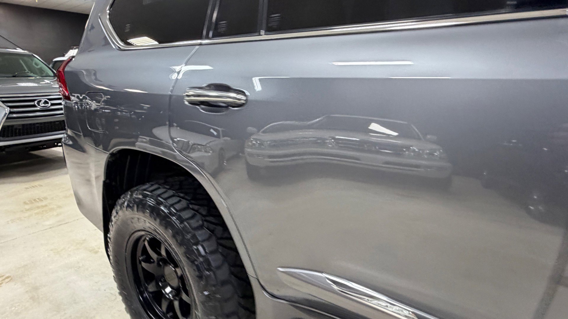 Used 2016 Lexus LX 570 4WD image 21