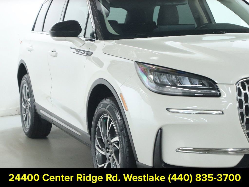 Certified 2023 Lincoln Corsair AWD image 9