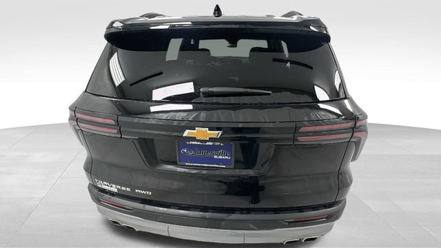 Used 2025 Chevrolet Traverse LT image 4