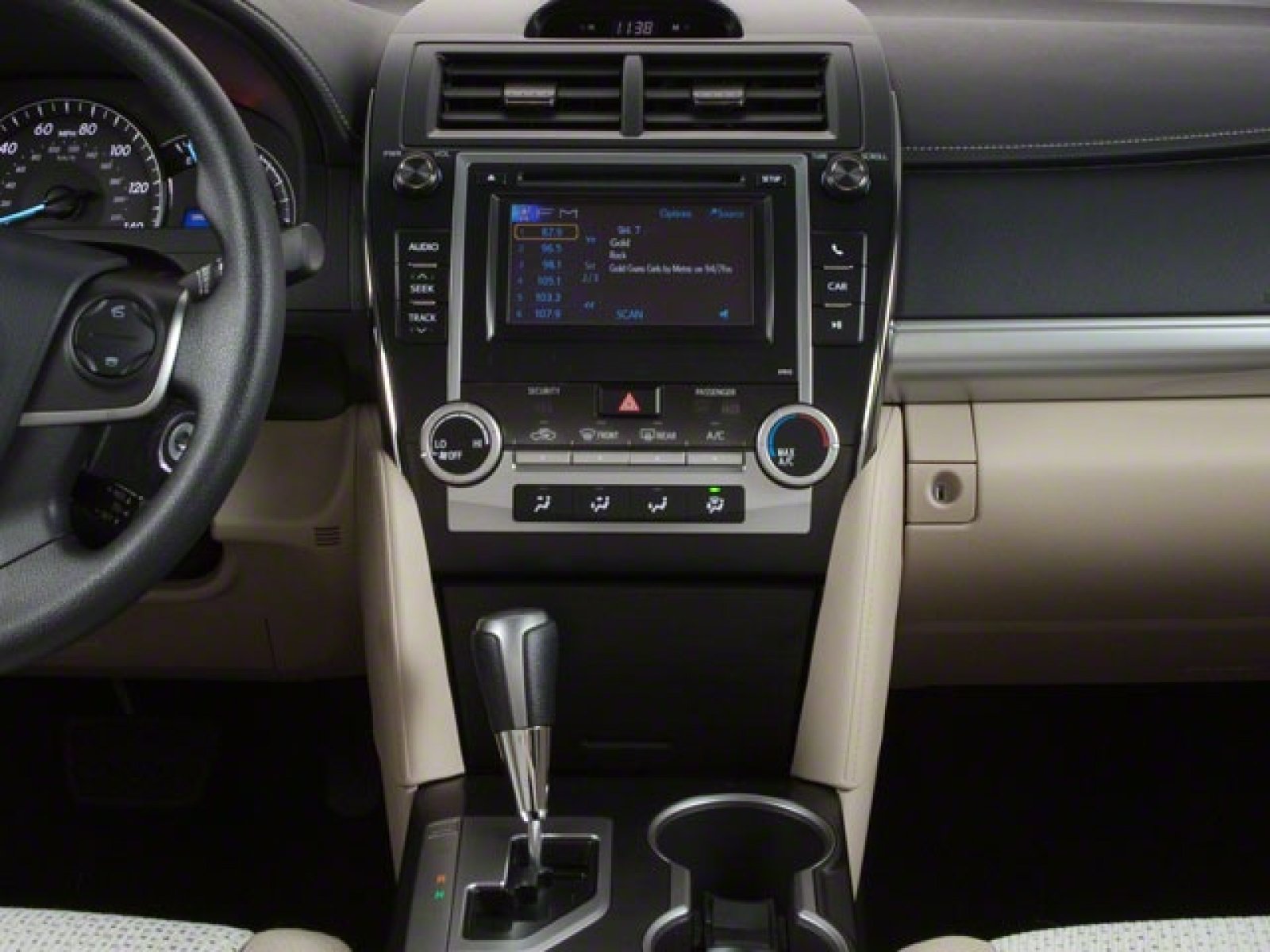 Used 2012 Toyota Camry SE FWD image 11