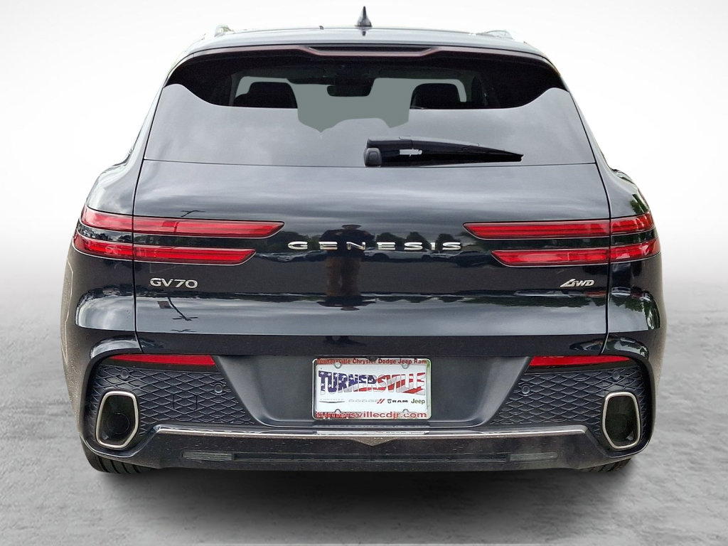 Used 2025 Genesis GV70 2.5T AWD/4WD image 4