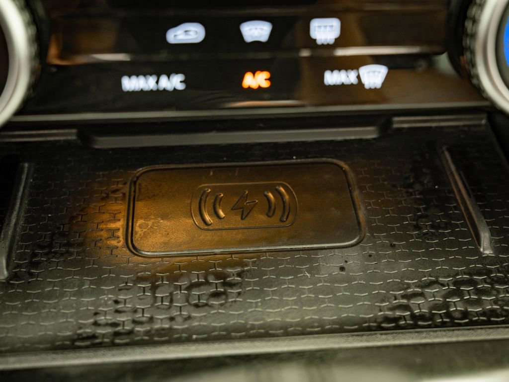 Used 2023 Jaguar F-PACE S AWD/4WD image 38