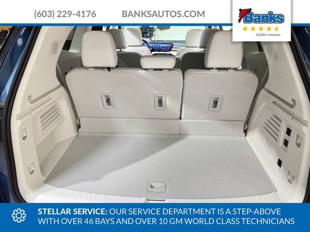 New 2026 Buick Enclave Avenir w/ Super Cruise Package image 9