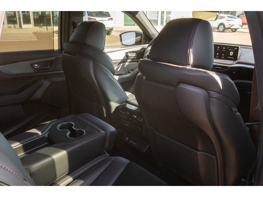 Used 2023 Acura MDX A-Spec image 14