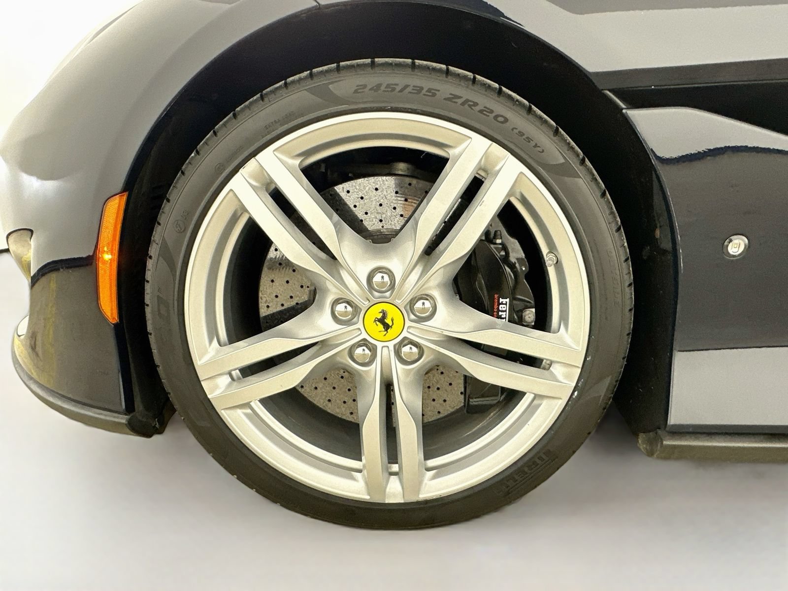 Used 2020 Ferrari Portofino RWD image 69