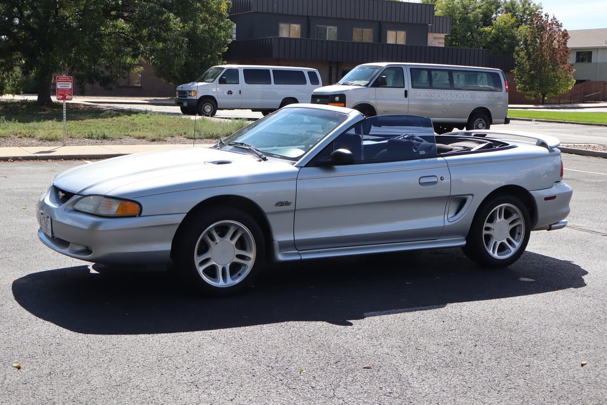 Used 1998 Ford Mustang GT image 10