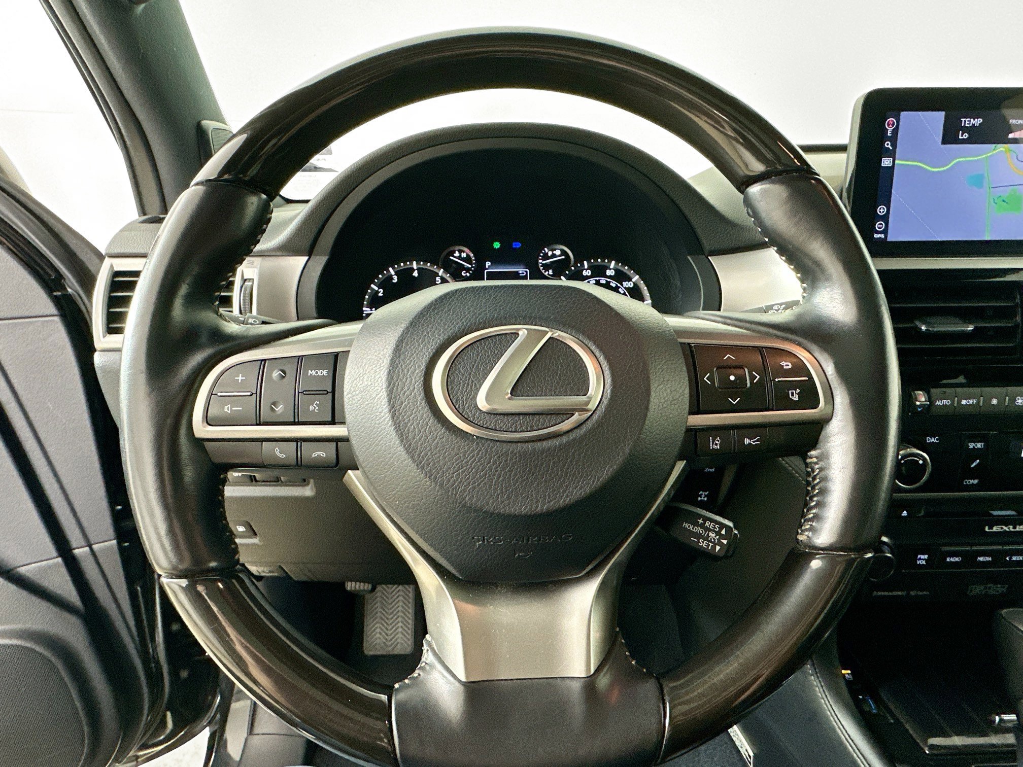 Used 2022 Lexus GX 460 Luxury w/ Accessory Package AWD/4WD image 12