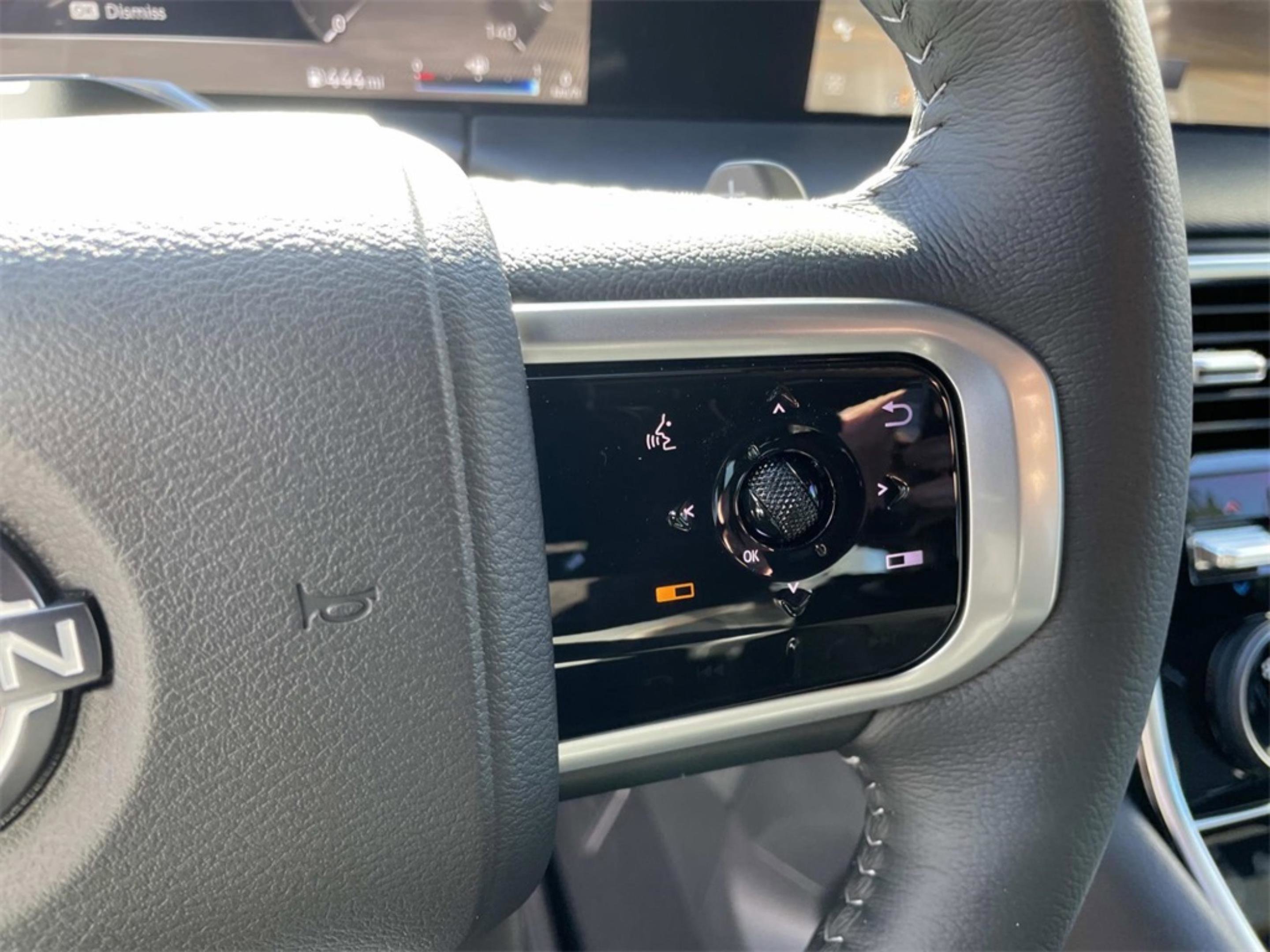 New 2026 Nissan Armada SL image 17