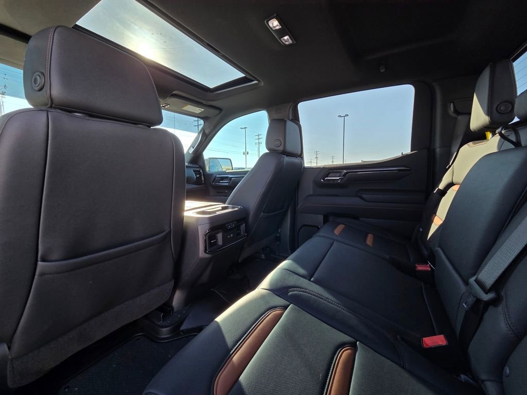 Used 2025 GMC Sierra 1500 AT4 w/ AT4 Premium Package image 26