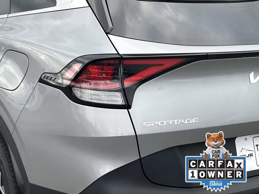 Used 2024 Kia Sportage LX image 5