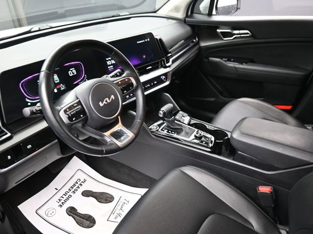 Used 2025 Kia Sportage EX image 18
