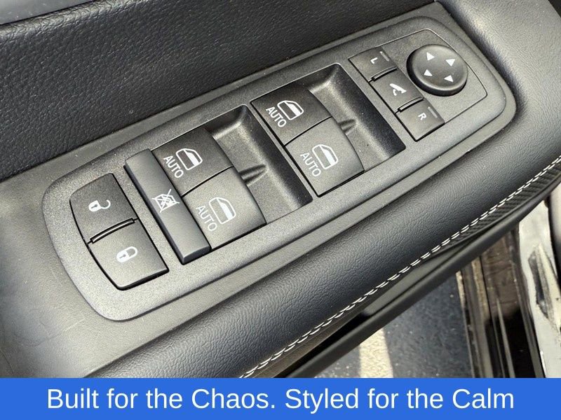 New 2026 Chrysler Pacifica Limited w/ S Appearance Package image 11