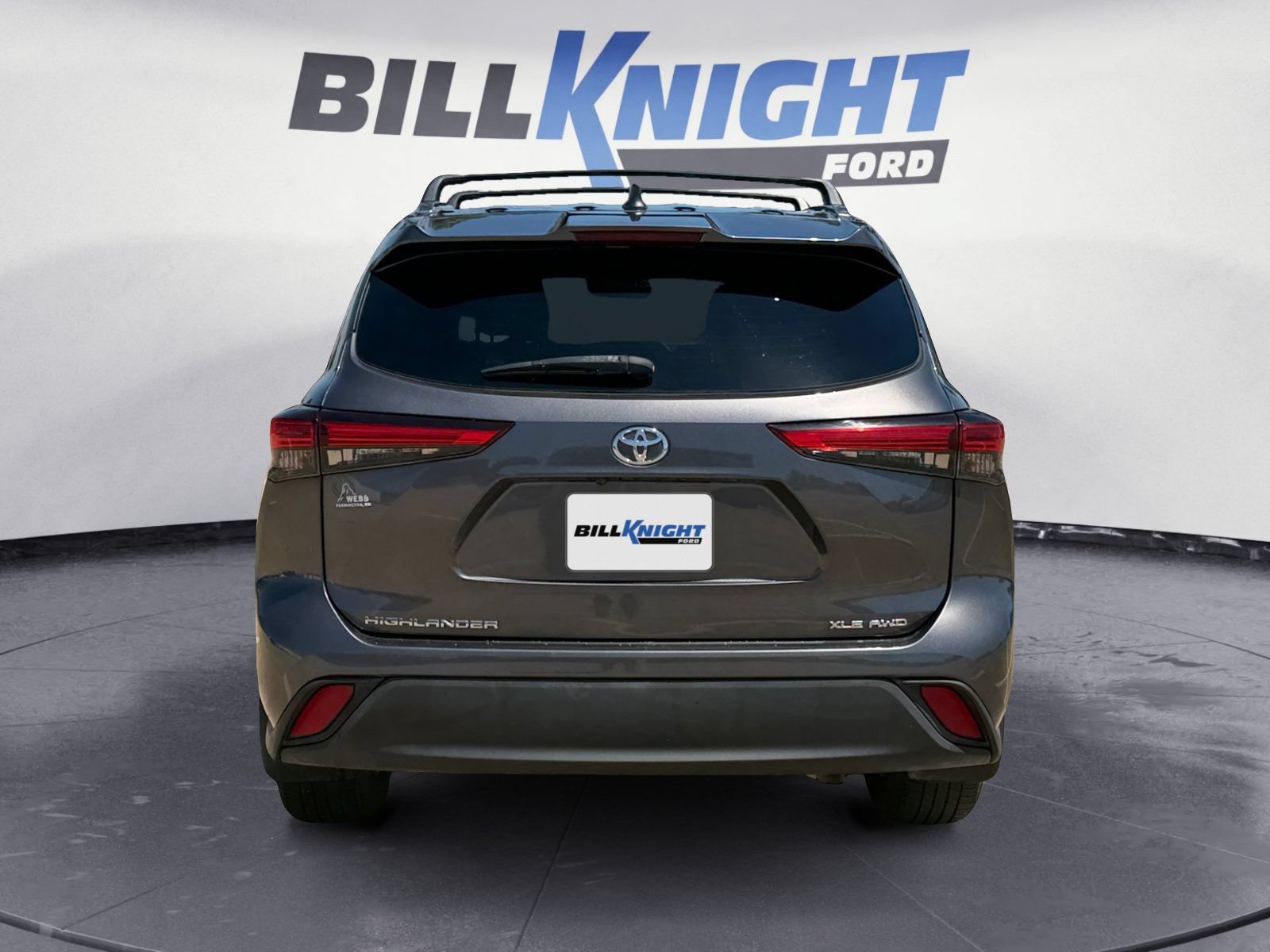 Used 2020 Toyota Highlander XLE AWD/4WD image 4