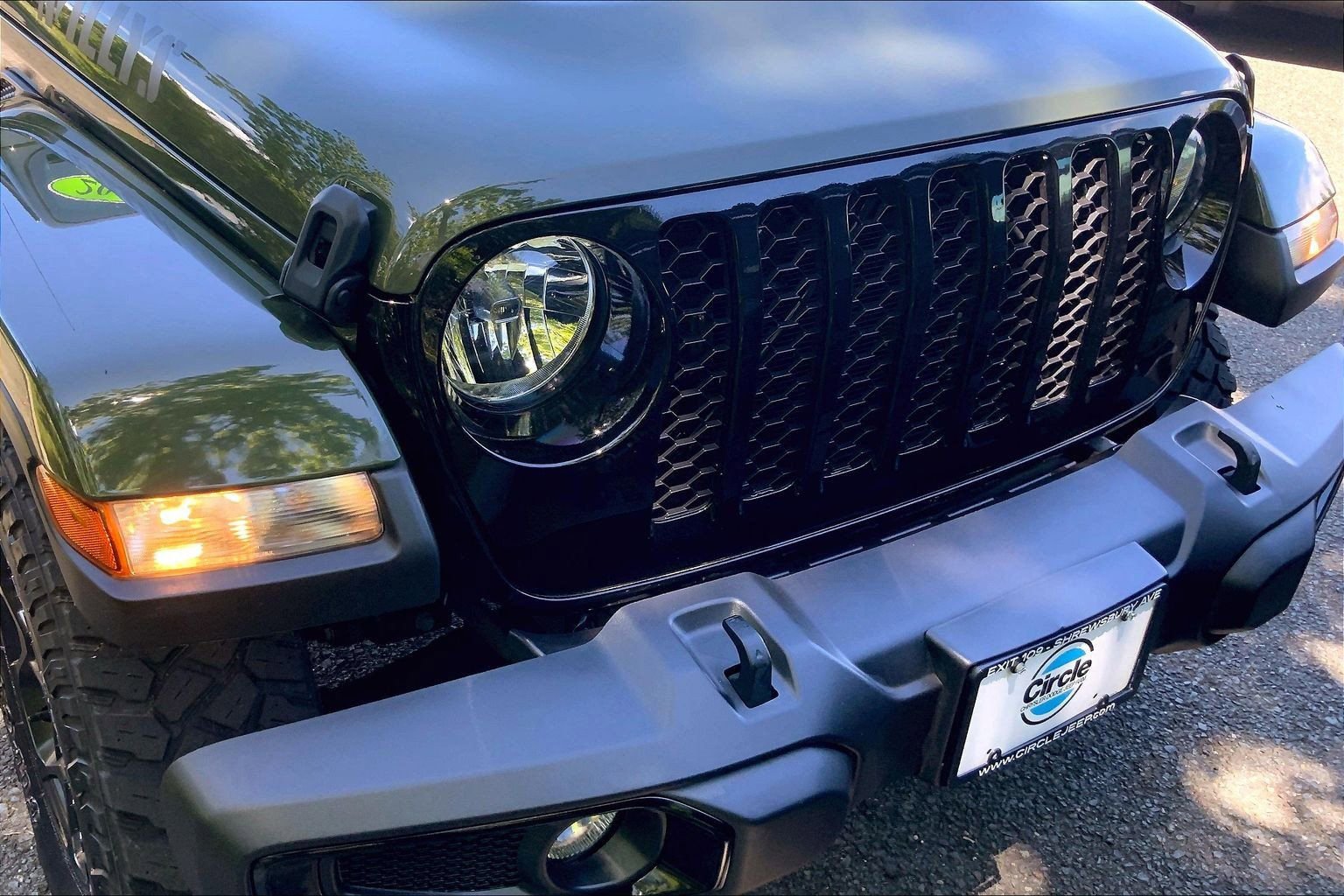 Used 2023 Jeep Gladiator Sport AWD/4WD image 24