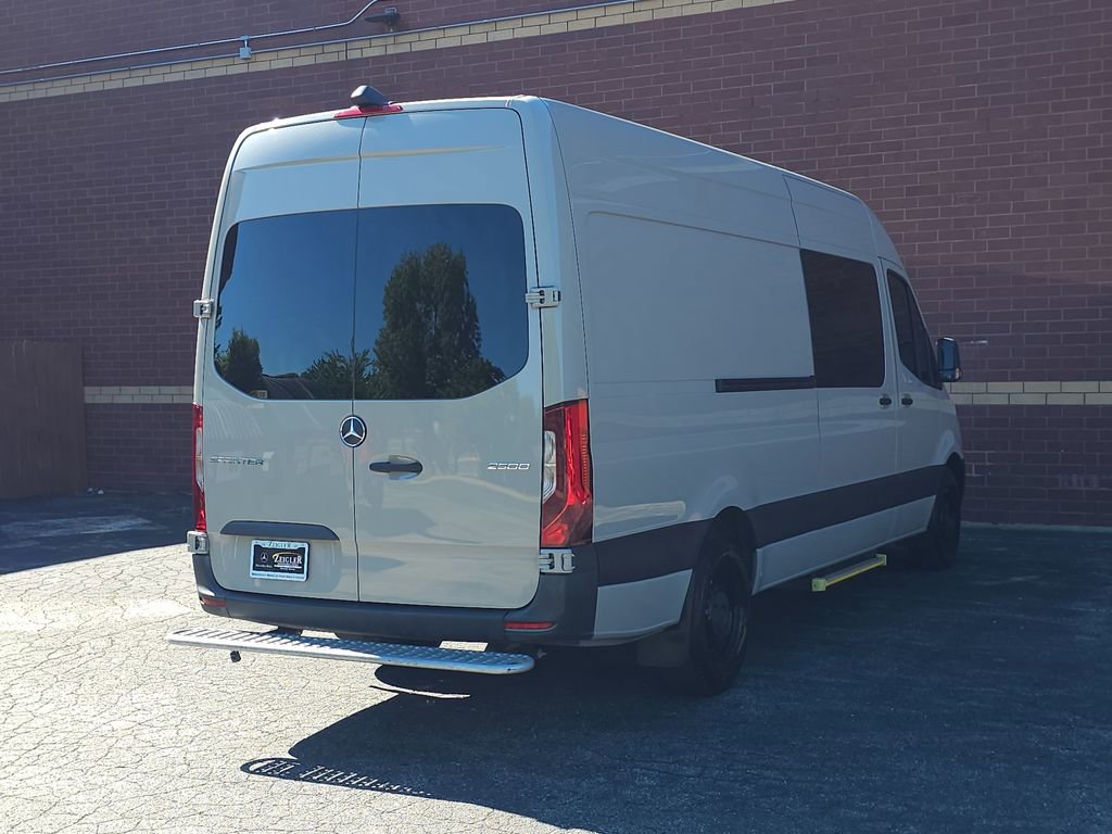 Used 2023 Mercedes-Benz Sprinter 2500 image 27