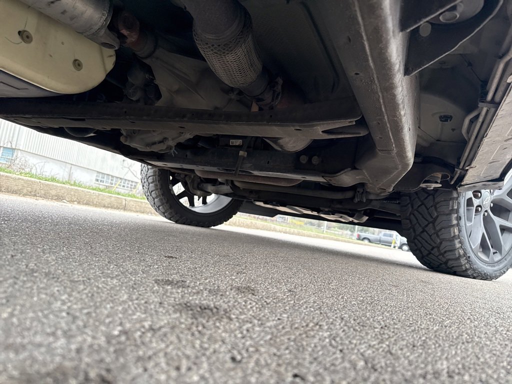 Used 2017 Chevrolet Suburban Premier image 18