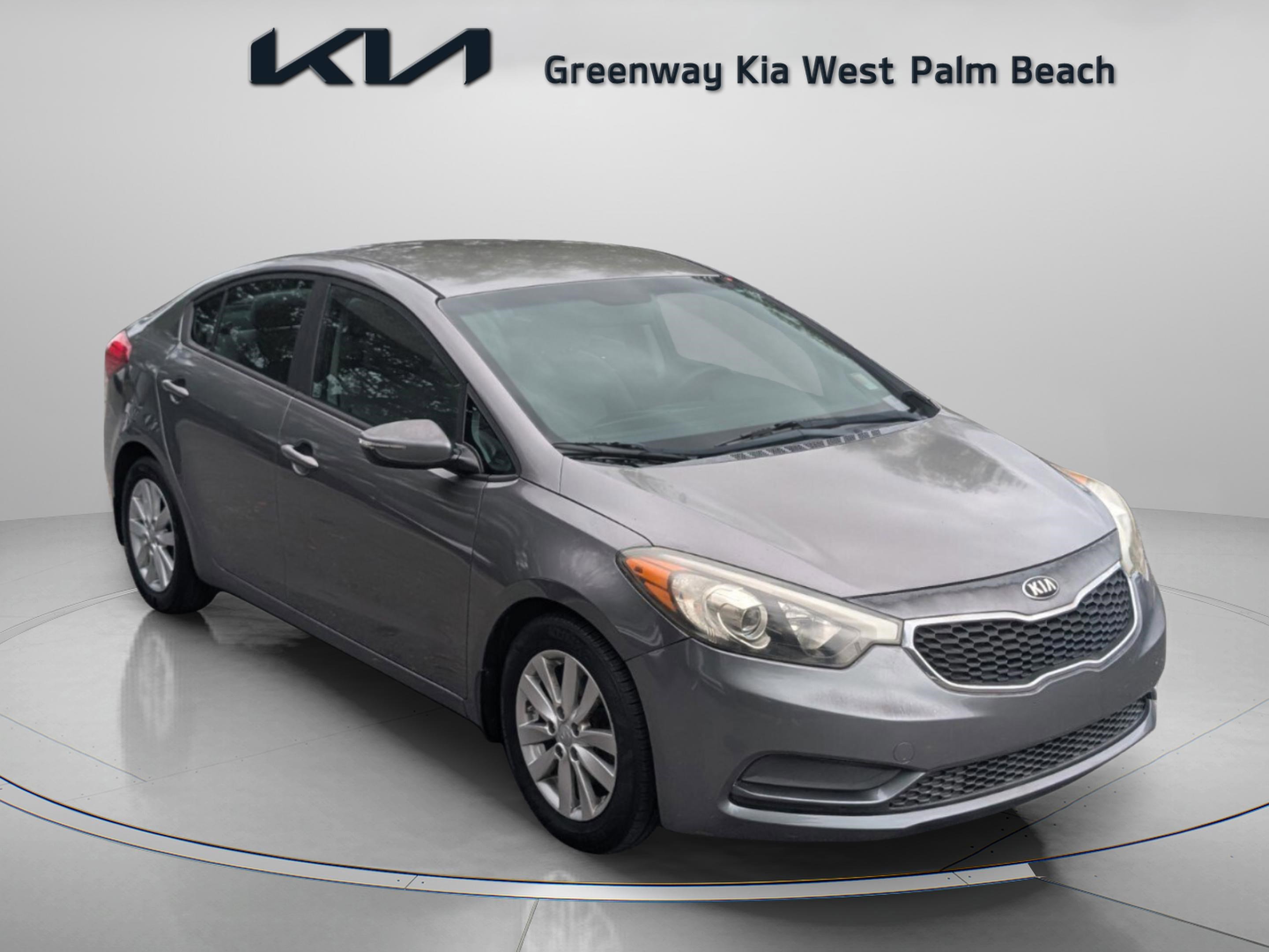Used 2016 Kia Forte LX w/ LX Popular Plus Package image 2
