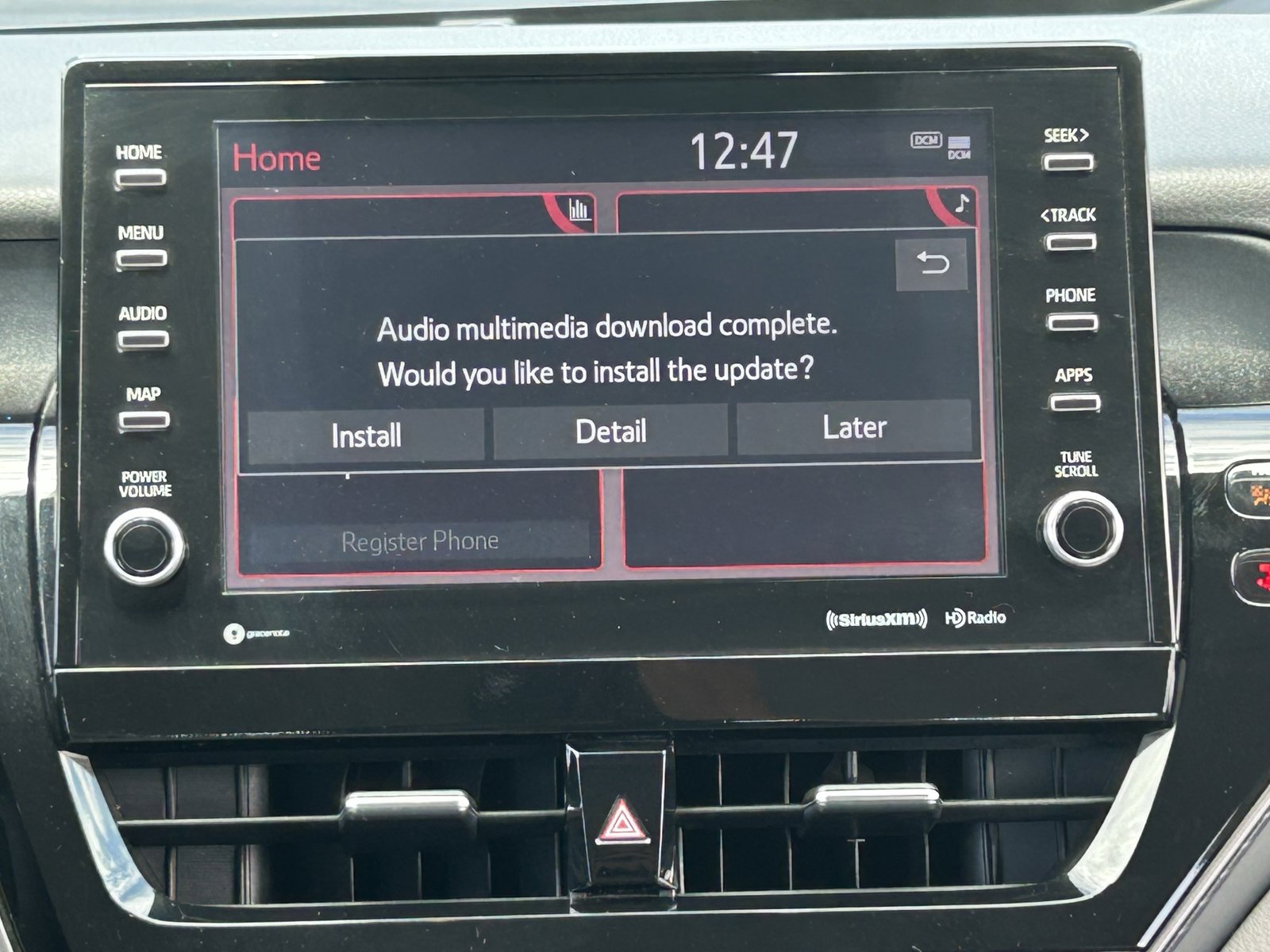 Used 2024 Toyota Camry SE w/ Audio Upgrade Package image 19