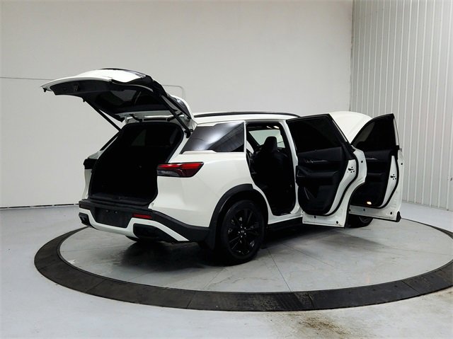 Used 2025 INFINITI QX60 Luxe w/ Black Edition image 15