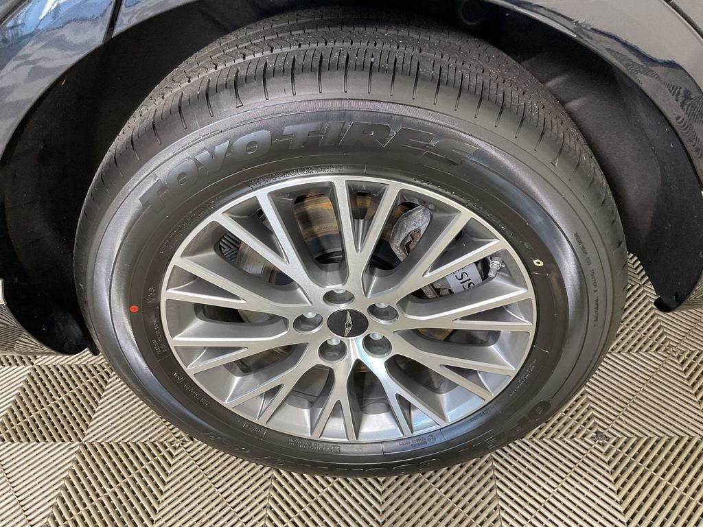 Used 2025 Genesis GV80 2.5T Standard image 6