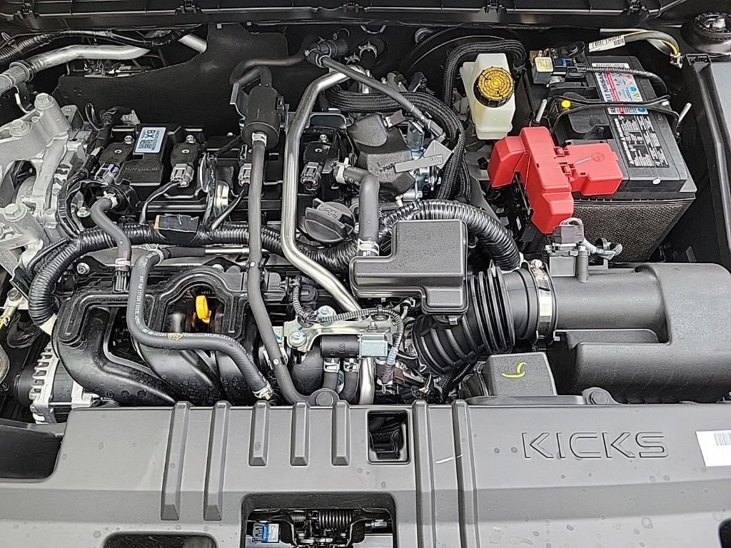 New 2026 Nissan Kicks SR w/ Cold Weather Package AWD/4WD image 12